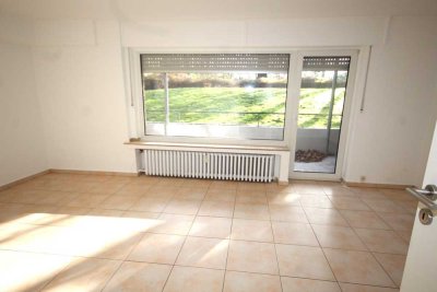 Gemütliches Souterrain-Appartement mit Terrasse in Neuss-Stadionviertel