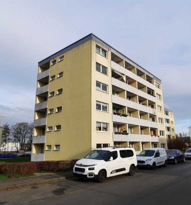 Teilrenovierte 1-Zimmer-Wohnung mit gemütlicher Loggia in Rosdorf