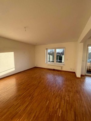 Direkt im Zentrum: altersgerechte 2 Zimmer Wohnung mit ca. 75m² in der Rathausstraße von Bargteheide