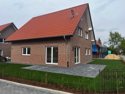 Erstbezug Einfamilienhaus in guter Wohnlage