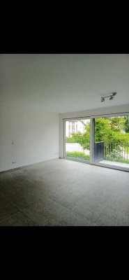Attraktive 1-Zimmer-Wohnung mit EBK und Balkon in Franz-Marc-Straße, Puchheim
