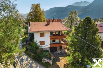 Haus mit zwei Wohneinheiten in sonniger Lage