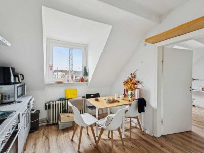Charmante 1-Zimmer-Dachgeschosswohnung in zentraler Lage Düsseldorfs