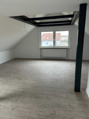 Helle 2-Zimmer Dachgeschosswohnung in Reilingen