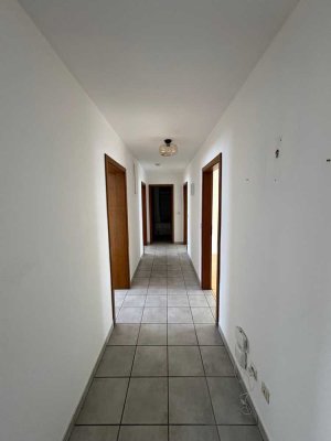 Wohnen in Koblenz-Süd: Renovierte 3-Zimmer-Wohnung mit Balkon zum Garten