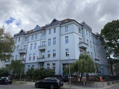 Exklusive, sanierte 3-Zimmer-EG-Wohnung mit Balkon in Berlin