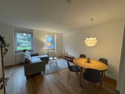 Neu Möblierte, kernsanierte 1,5-Zimmer-Wohnung mit Dachterrasse