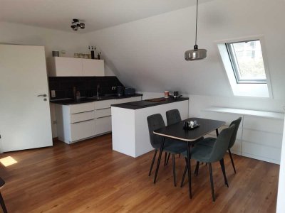 Nette 2-Zimmer-Dachgeschosswohnung mit gehobener Innenausstattung in Allershausen