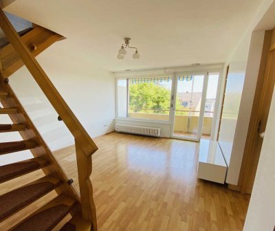 Sehr helle 5-Zimmer-Maisonette-Wohnung mit Einbauküche in Würzburg
