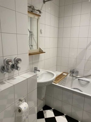 1-Zimmer Wohnung mit Balkon im 1. OG in Hannover-Heideviertel