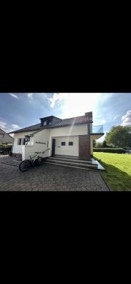 Geräumiges und modernisiertes 6-Zimmer-Haus mit gehobener Innenausstattung in Voerde