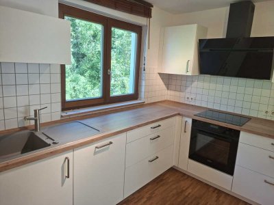 Renovierte Penthousewohnung in zentraler Lage zu vermieten