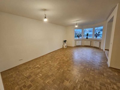 Großzügige 2 Zimmerwohnung mit Parkettboden in Bad Godesberg – Modernisiert & Provisionsfrei