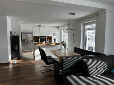 Moderne 4-Zimmer Neubauwohnung mit Terrasse und Garten
