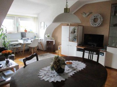 Süße und schicke Wohnung aus der Kuschelabteilung in Rodgau.