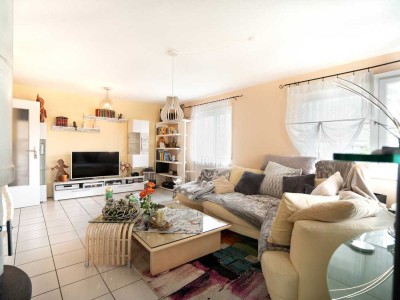 Sofort bezugsfrei: RV-Knollengraben Großzügige 4-Zimmer-Wohnung mit Garage und Stellplatz