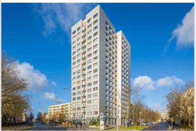 Moderne 3-Zimmer-Wohnung im 15. OG – Nähe U5 Friedrichsfelde, Panoramablick