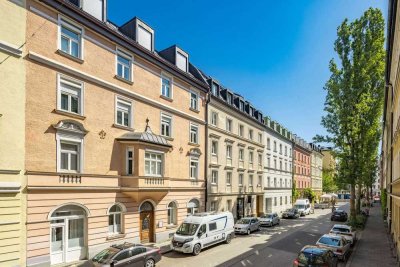 Erstbezug nach Renovierung: Stilvolle Altbauwohnung im Herzen Haidhausen