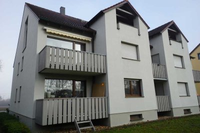 Regensburg Süd-Ost, schicke Galeriewohnung mit Loggia, gut gepflegt und gut geschnitten. Am Biotop.
