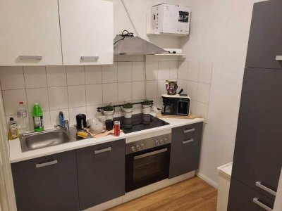 Gewerbe plus Wohnung mit 4,5 Zimmern und gehobener Ausstattung in Berlin