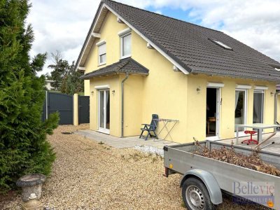 Modernes familienfreundliches  EFH mit Doppelgarage in einer sehr guten Lage in Runkel.