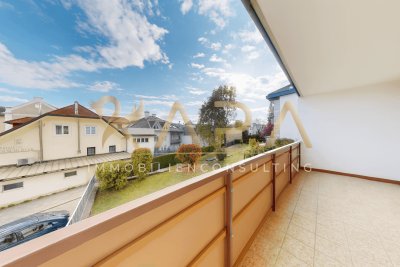 City Nähe! 4-Zimmerwohnung in Feldkirchen mit Tiefgaragenplatz und sonniger Loggia!