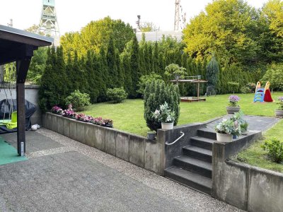 Stilvolle 5-Zimmer-Wohnung in Bochum mit großem Garten