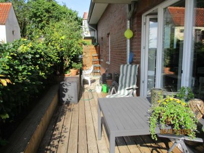 Strandnähe große Süd- Terrasse, in kleinem Neubau-  MFH, Fußbodenheizung, Wärmepumpe