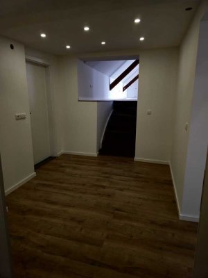Frisch sanierte 4-Zimmer-Wohnung – Erstbezug nach Renovierung!