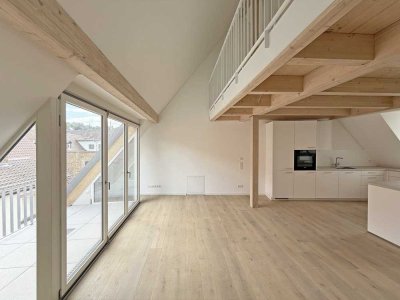 Erstbezug: Geschmackvolle 3,5-Zimmer-Maisonette-Wohnung mit lux. Ausstattung und Einbauküche, KfW-55