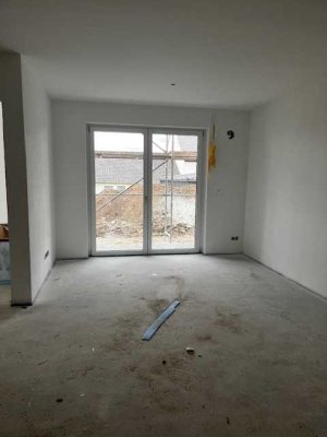 Erstbezug 2 Zimmer Wohnung mit Gartenanteil