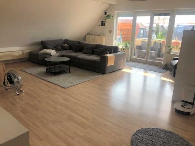 MODERNE, HELLE, GEPFLEGTE 3 ZI.-WOHNUNG MIT BALKON IN PFUNGSTADT!