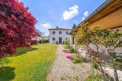 Wohlfühlen leicht gemacht – Einfamilienhaus mit Einliegerwohnung und traumhafter Gartenidylle