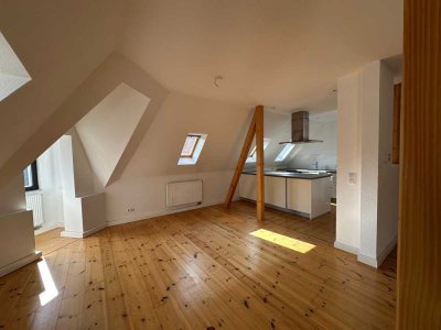 Wunderschöne Altbauwohnung in Hannovers Oststadt mit EBK