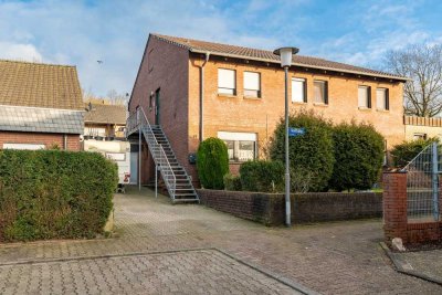 Neuwertige Eigentumswohnung in einem Zweifamilienhaus