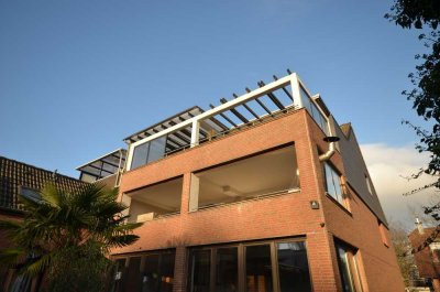 Helle Vier- Raum- Maisonette- Wohnung | Eig. Eingang | Sonnen-Terrasse | Ladenlokal | Zwei Garagen