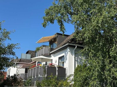 Ihr neues IMMOBILIEN QUARTIER: Gemütliche 2-Zimmer DG-Whg. mit sonnigem Balkon in Wunstorf