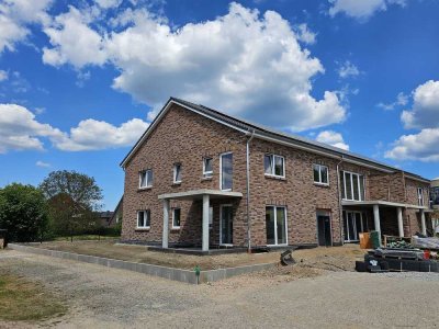 Neubau/Erstbezug! Sonnige Wohnung mit Balkon in Westausrichtung