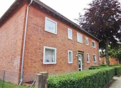 Renovierte 3-Zimmer-Wohnung mit Küchenunterzeile