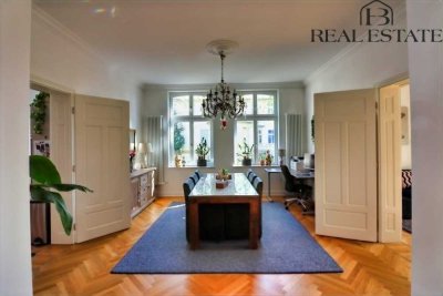 Zeitlose Eleganz mit Anspruch auf Perfektion - Wohnen in der Villa Brennecke!