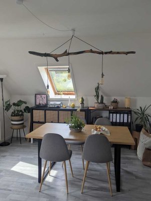 Geschmackvolle 2,5-Raum-Dachgeschosswohnung mit EBK in Buchholz in der Nordheide