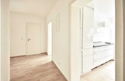 Stilvolle, sanierte 2-Raum-Wohnung mit Balkon in Köln Vogelsang