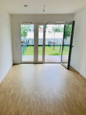 Hochwertige und moderne 1-Raum-Whg. mit Terrasse, Garten und EBK