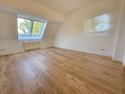 Sehr schöne Dachgeschosswohnung in sehr ruhiger Lage