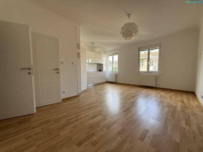 SANIERTE 2-ZIMMER WOHNUNG IN TOLLER LAGE