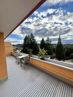 Moderne 3-Zimmer-Wohnung mit großer Dachterrasse und Weitblick - im Zentrum von Freyung