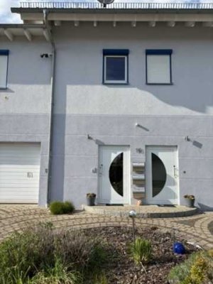 Charmante 2-Zimmer-Wohnung mit Balkon mit Weitblick in Bruchsal-Helmsheim