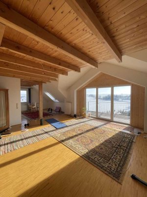 Schöne 3,5-Zimmer-Dachgeschosswohnung mit EBK in Hohentengen
