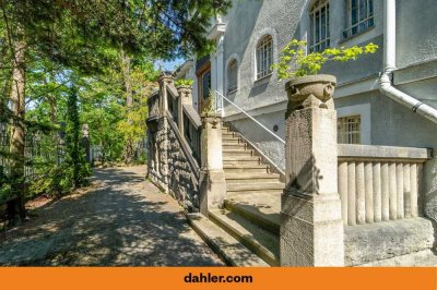 Sanierungsbedürftige Villa mit historischem Charme am Koenigssee