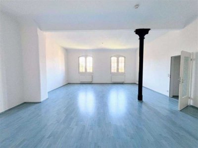 Charmante 2-Zimmer-Dachgeschoss-Whg. mit Einbauküche + Wanne in JÜTERBOG